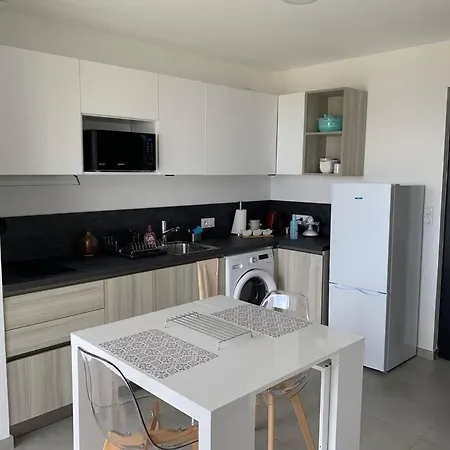 Studio Au Coeur Du Village De Poretto *